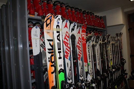 HUNTERS MAX PREMIUM DEPOT - Hunters Ski School Borovets