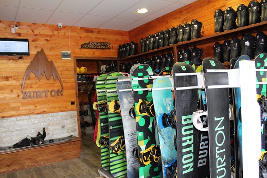BURTON & BLACK HUNTERS DEPOTS - Hunters Ski School Borovets