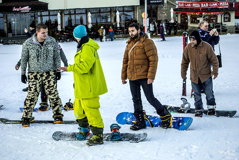 Standard full snowboard pack /up to 3 days tuition/