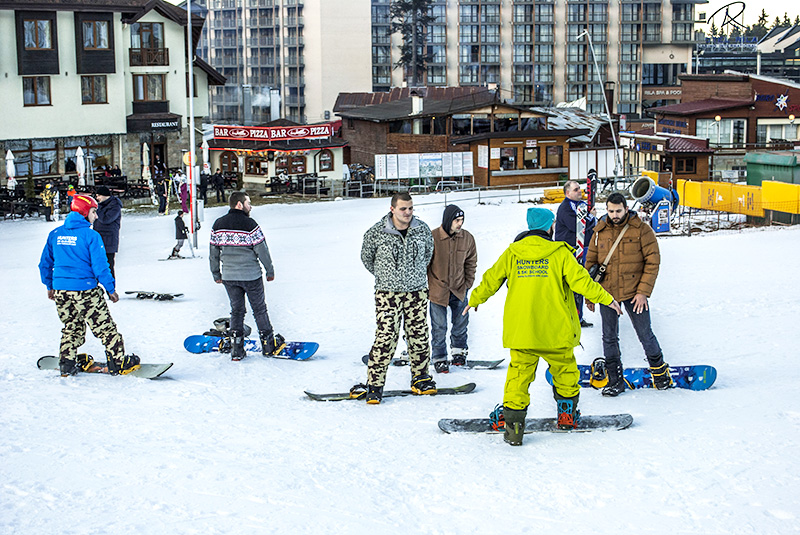 Standard snowboard hire (no boots)