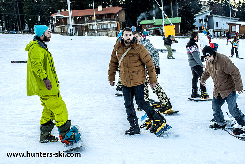 Snowboard school 2 hours daily